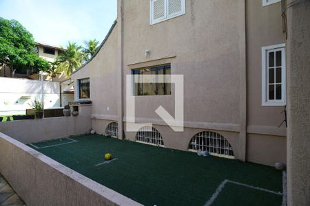 Vista Externa de casa de condomínio à venda com 5 quartos, 716m² em Barra da Tijuca, Rio de Janeiro