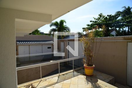 Vista Externa de casa de condomínio à venda com 5 quartos, 716m² em Barra da Tijuca, Rio de Janeiro