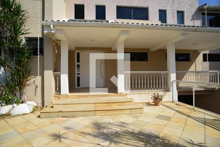 Vista Externa de casa de condomínio à venda com 5 quartos, 716m² em Barra da Tijuca, Rio de Janeiro