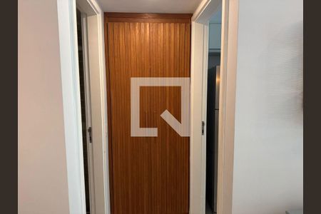 Corredor de apartamento para alugar com 1 quarto, 70m² em Barra da Tijuca, Rio de Janeiro