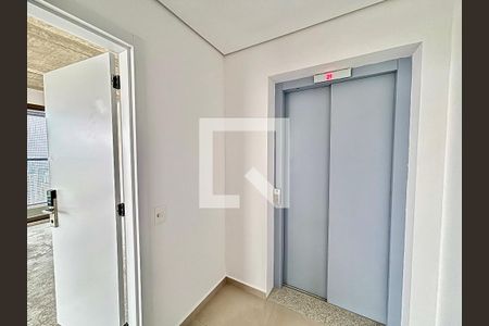 Hall Privativo  de apartamento à venda com 3 quartos, 145m² em Jardim Paulista, São Paulo