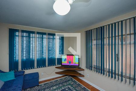 Sala de TV de casa à venda com 4 quartos, 360m² em Vila Anhanguera, São Paulo