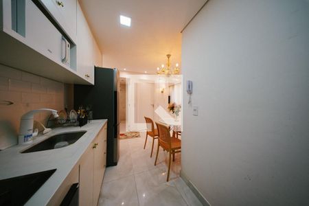 Sala/Cozinha/Área de Serviço  de apartamento à venda com 2 quartos, 36m² em Vila Pierina, São Paulo