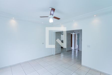Sala de casa para alugar com 2 quartos, 140m² em Vila Zulmira, São Paulo