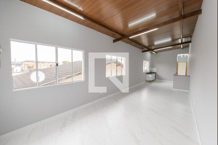 Sala de casa para alugar com 3 quartos, 140m² em Jardim Ana Rosa, Taubaté