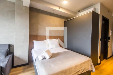 Quarto de apartamento à venda com 1 quarto, 60m² em Melville Empresarial Ii, Barueri