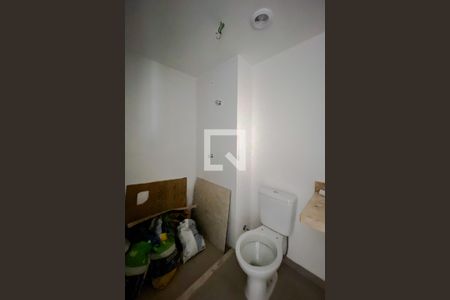 Banheiro de kitnet/studio para alugar com 1 quarto, 24m² em Vila Leopoldina, São Paulo