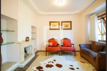 Sala de casa à venda com 4 quartos, 450m² em Horto Florestal, São Paulo