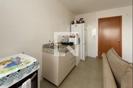 Cozinha de apartamento à venda com 2 quartos, 49m² em Milionários, Belo Horizonte