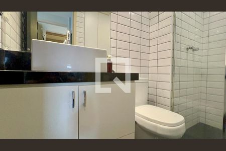 Banheiro de apartamento à venda com 2 quartos, 43m² em Cerqueira César, São Paulo