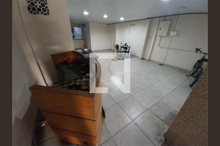 Casa à venda com 3 quartos, 597m² em Rocha, Rio de Janeiro