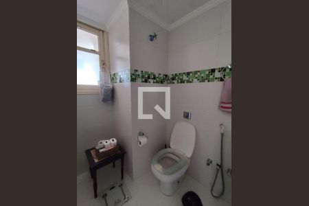Banheiro  de apartamento à venda com 3 quartos, 150m² em Mont’Serrat, Porto Alegre