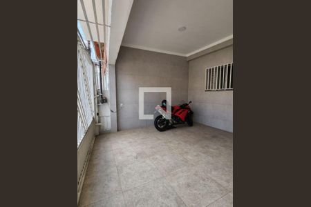 Casa à venda com 2 quartos, 110m² em Jardim Moncoes, Santo André