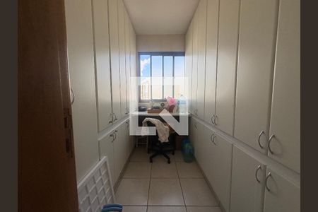 Dispensa de apartamento à venda com 3 quartos, 131m² em Setor Bueno, Goiânia