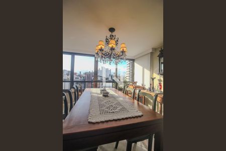 Sala de apartamento à venda com 2 quartos, 125m² em Rio Branco, Porto Alegre