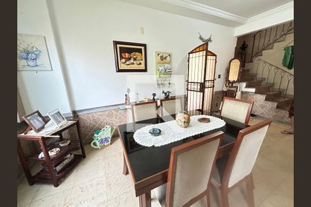 Sala 1 de casa à venda com 6 quartos, 341m² em Vila Valqueire, Rio de Janeiro