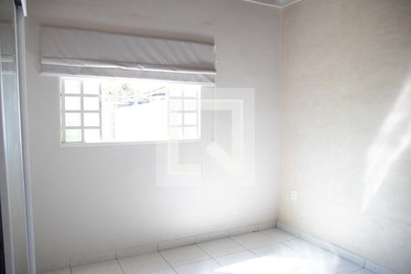 Suíte de casa para alugar com 4 quartos, 180m² em Setor Central, Goiânia