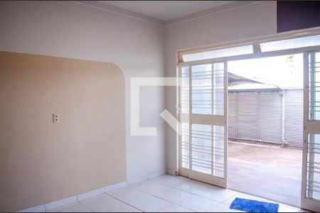 Casa para alugar com 4 quartos, 180m² em Setor Central, Goiânia