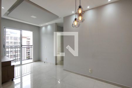 Sala de apartamento para alugar com 2 quartos, 50m² em Taquara, Rio de Janeiro