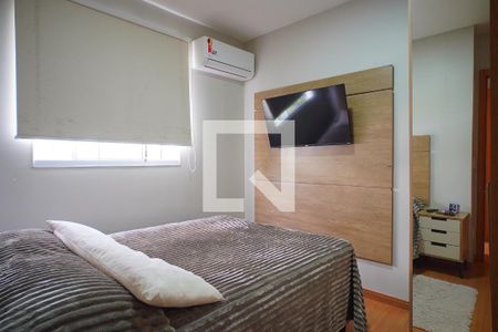 Quarto 1 de apartamento à venda com 2 quartos, 46m² em Chácara das Pedras, Porto Alegre