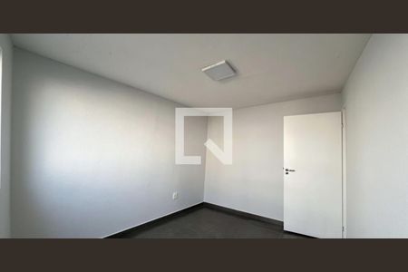 Quarto de apartamento à venda com 2 quartos, 40m² em Padre Miguel, Rio de Janeiro