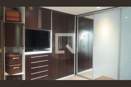 Casa à venda com 4 quartos, 491m² em Jardim Petropolis, São Paulo