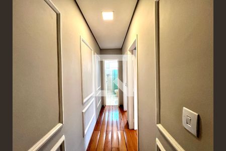 Corredor de apartamento à venda com 3 quartos, 130m² em Santa Rosa, Belo Horizonte