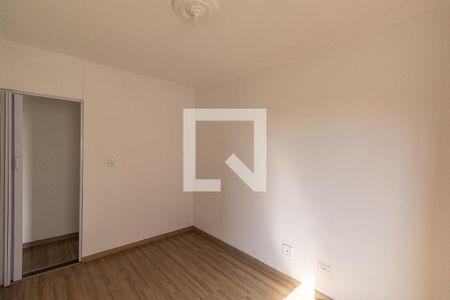 Quarto 1 de apartamento para alugar com 2 quartos, 53m² em Jardim Gonzaga, São Paulo