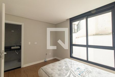 Quarto 1 Suíte 1 de casa de condomínio à venda com 3 quartos, 248m² em Uberaba, Curitiba