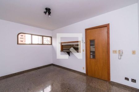 Apartamento para alugar com 4 quartos, 370m² em Vila Suzana, São Paulo