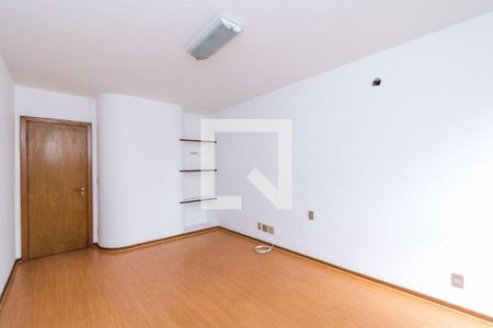 Apartamento para alugar com 4 quartos, 370m² em Vila Suzana, São Paulo