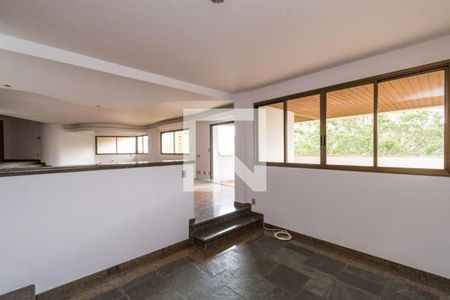 Apartamento para alugar com 4 quartos, 370m² em Vila Suzana, São Paulo