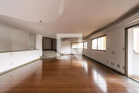 Apartamento para alugar com 4 quartos, 370m² em Vila Suzana, São Paulo