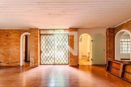 Casa à venda com 4 quartos, 420m² em Jardim Luzitania, São Paulo