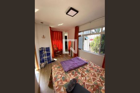 Casa à venda com 4 quartos, 250m² em Jardim Guarani, São Paulo
