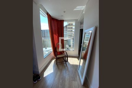 Casa à venda com 4 quartos, 250m² em Jardim Guarani, São Paulo