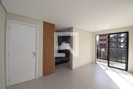 Sala de apartamento para alugar com 2 quartos, 53m² em Campina do Siqueira, Curitiba