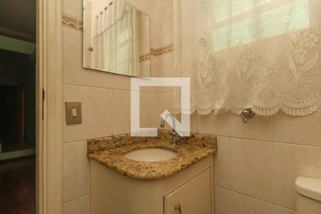 Lavabo de casa para alugar com 5 quartos, 212m² em Vila Ema, São Paulo