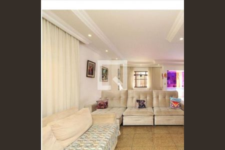 Casa à venda com 4 quartos, 348m² em Campo Grande, São Paulo