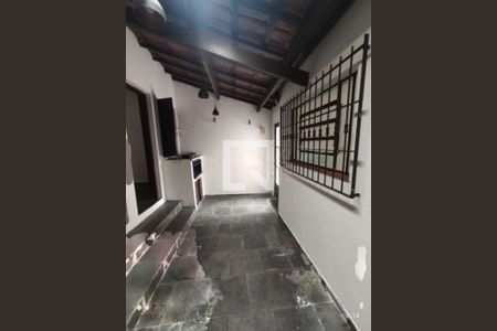 Casa à venda com 3 quartos, 150m² em Jardim Luanda, São Paulo