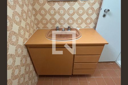 Banheiro de apartamento para alugar com 1 quarto, 45m² em Vila Clementino, São Paulo