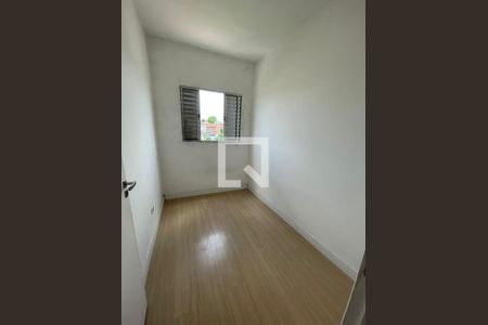 QuartoQuarto de apartamento para alugar com 2 quartos, 40m² em Chácaras Caxingui, Embu das Artes