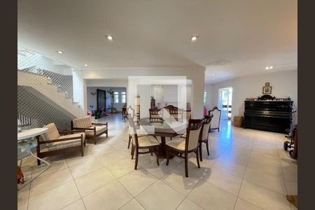 Sala de casa à venda com 5 quartos, 650m² em Parque dos Principes, São Paulo