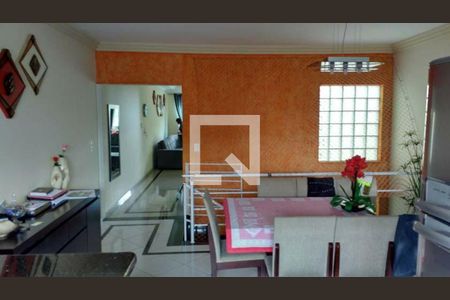 Casa à venda com 3 quartos, 125m² em Parque Jaçatuba, Santo André