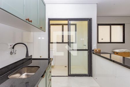 Cozinha de apartamento para alugar com 1 quarto, 45m² em Vila Gumercindo, São Paulo