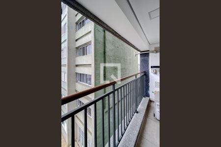 Varanda de kitnet/studio para alugar com 1 quarto, 27m² em Vila Anglo Brasileira, São Paulo
