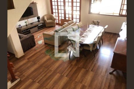 Casa à venda com 3 quartos, 152m² em Jardim Prudência, São Paulo