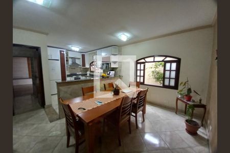 Casa à venda com 3 quartos, 151m² em Vila Campo Grande, São Paulo