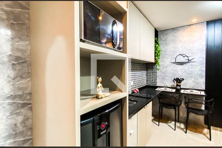Cozinha  de apartamento para alugar com 1 quarto, 28m² em Jardim Aricanduva, São Paulo
