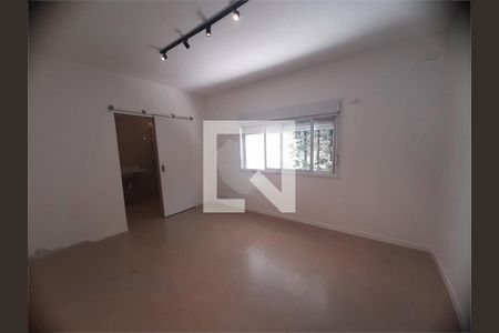 Casa à venda com 4 quartos, 400m² em Jardim Sao Bento, São Paulo